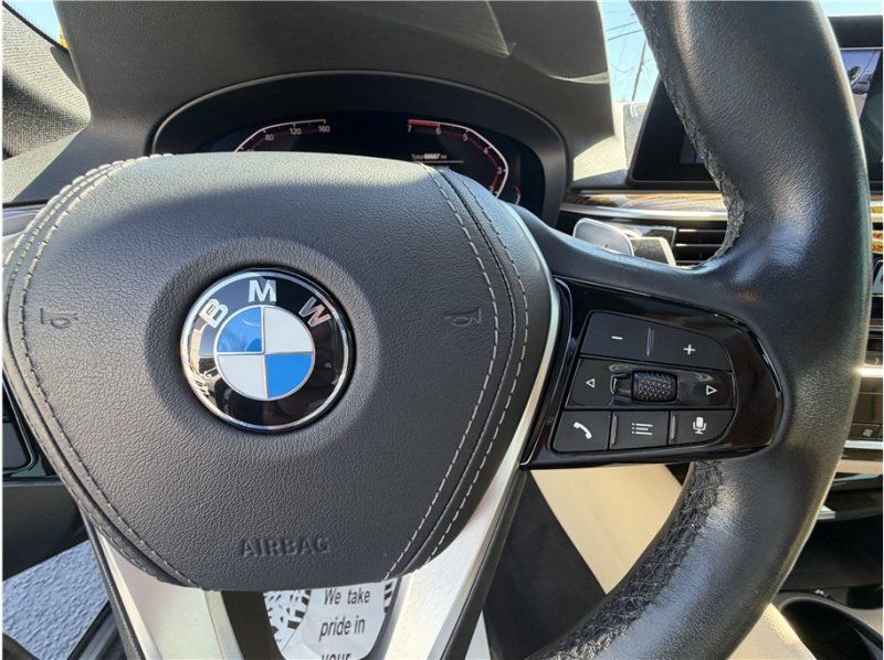 Used 2020 BMW 530i w/ Premium Package RWD image 33