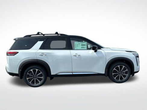 New 2026 Nissan Pathfinder Platinum AWD/4WD image 5
