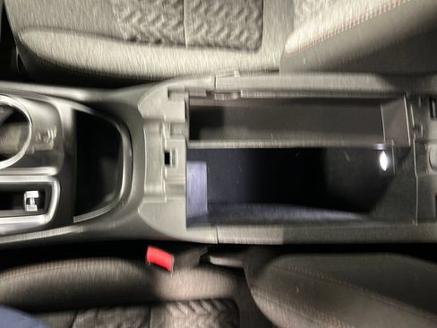 Used 2024 Chevrolet Equinox LT w/ LPO, Floor Liner Package FWD image 20