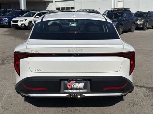 New 2026 Kia K4 LXS image 4