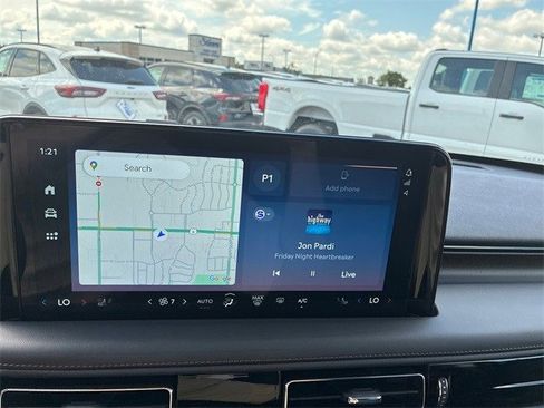 New 2025 Lincoln Aviator Reserve w/ Equipment Group 201A image 30