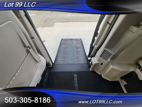 Used 2011 Dodge Grand Caravan Crew image 56