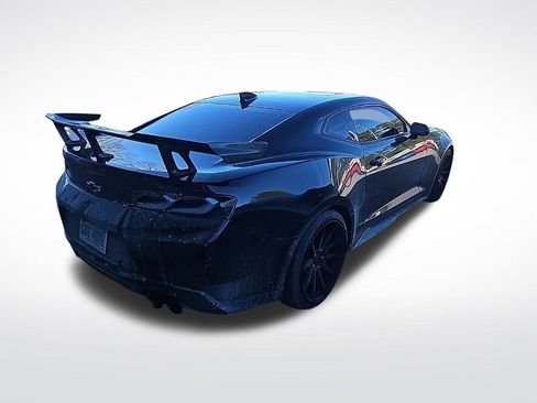 Used 2018 Chevrolet Camaro ZL1 image 3
