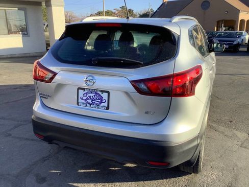 Used 2017 Nissan Rogue Sport SV image 11