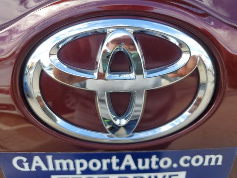 Used 2019 Toyota Highlander AWD V6 image 8