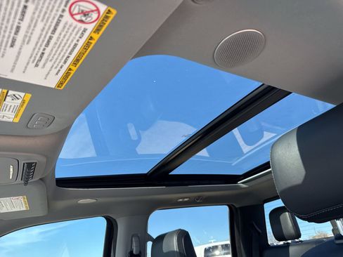 Used 2024 Ford F250 Lariat w/ Lariat Ultimate Package image 15