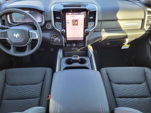 New 2026 RAM 1500 Big Horn AWD/4WD image 20
