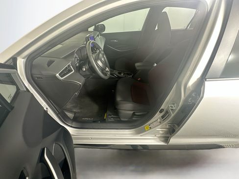 Used 2024 Toyota Corolla SE w/ SE Premium Package FWD image 13