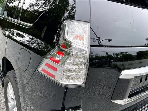 Used 2019 Lexus GX 460 Premium AWD/4WD image 15