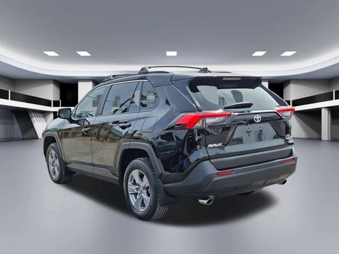 Used 2023 Toyota RAV4 XLE image 4