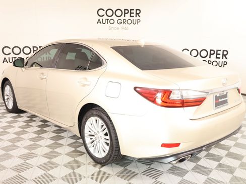 Used 2017 Lexus ES 350 w/ Premium Package FWD image 23