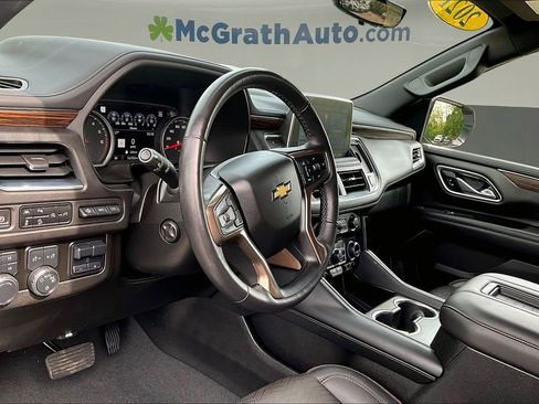Used 2021 Chevrolet Suburban High Country w/ Premium Package AWD/4WD image 17