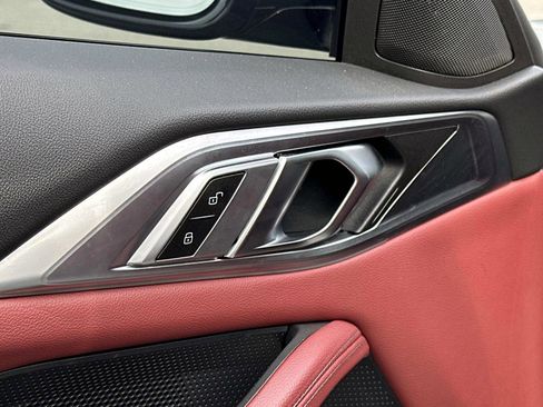 Used 2022 BMW 430i Coupe w/ M Sport Package image 12