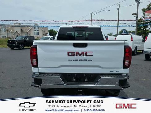 Used 2025 GMC Sierra 2500 SLE w/ SLE Value Package; AWD/4WD image 6