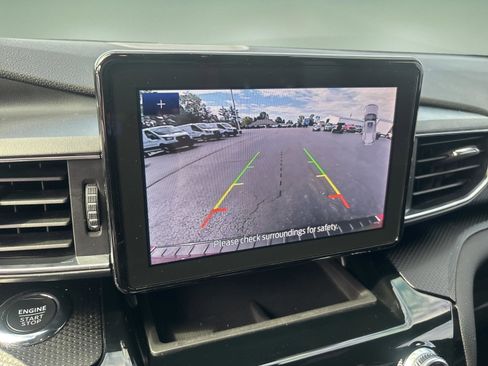 Used 2023 Ford Explorer ST-Line w/ Class IV Trailer Tow Package AWD/4WD image 18