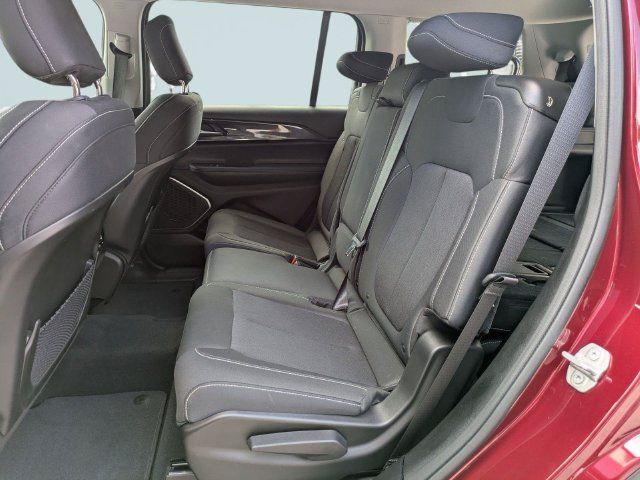 Used 2022 Jeep Grand Cherokee L Laredo w/ Luxury Tech Group I RWD image 15