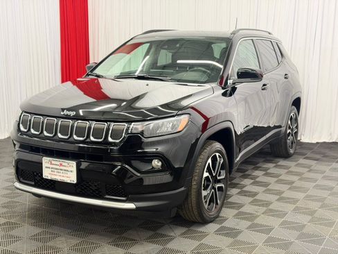 Used 2022 Jeep Compass Limited w/ Sun and Sound Group AWD/4WD image 8