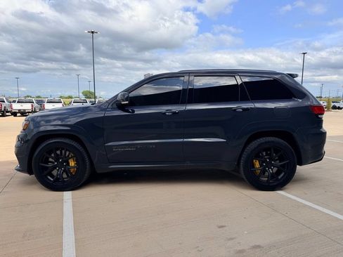 Used 2018 Jeep Grand Cherokee Trackhawk AWD/4WD image 3
