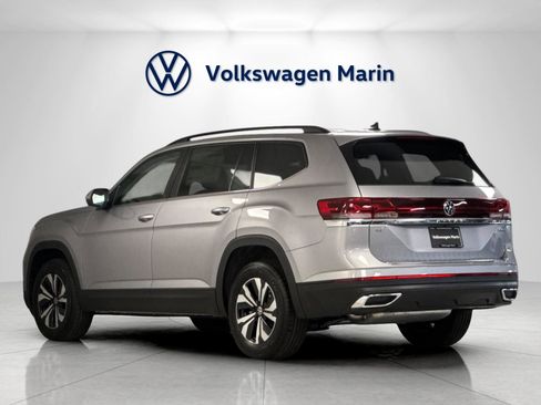 New 2026 Volkswagen Atlas SE image 3