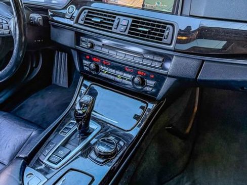 Used 2016 BMW 535d Sedan image 31