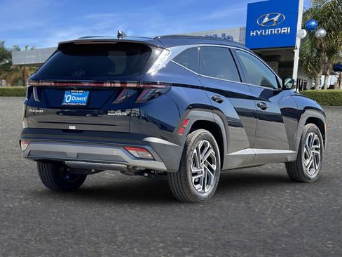 Certified 2025 Hyundai Tucson Limited image 3