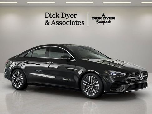 Used 2025 Mercedes-Benz CLA 250 image 1