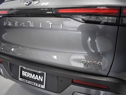 Used 2023 INFINITI QX60 Sensory AWD/4WD image 12