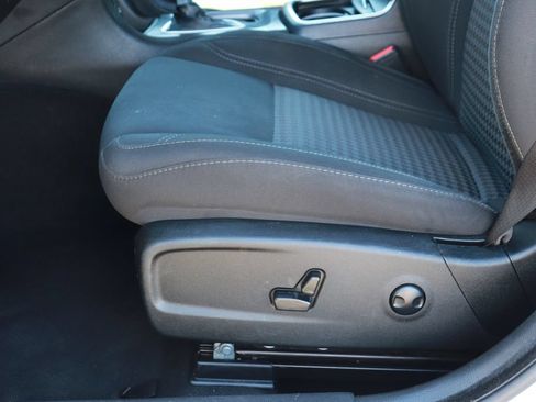 Used 2023 Dodge Charger SXT RWD image 10