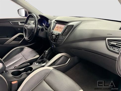 Used 2014 Hyundai Veloster Turbo FWD image 26