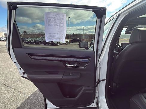 Used 2024 Honda CR-V Sport Touring image 22