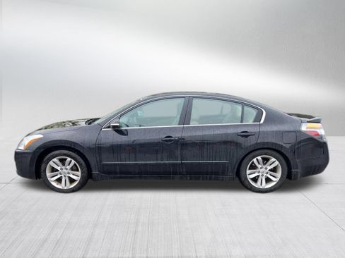 Used 2012 Nissan Altima 3.5 SR w/ Sport Pkg FWD image 6