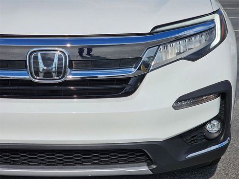 Used 2022 Honda Pilot Touring image 9