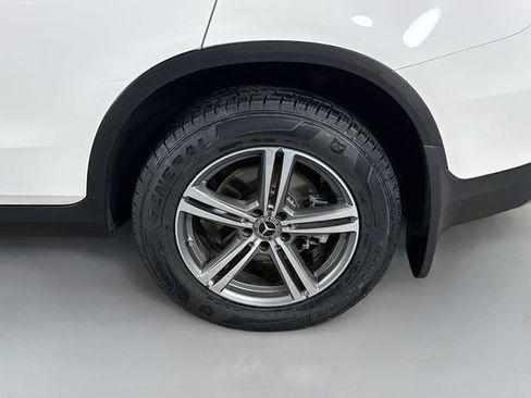 Used 2020 Mercedes-Benz GLC 300 image 35