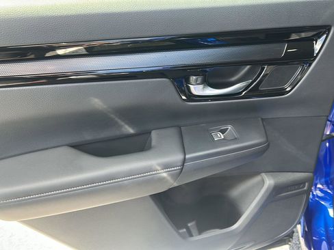 Used 2024 Honda CR-V EX-L image 17
