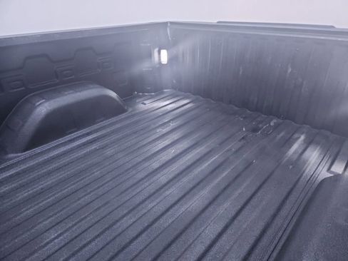 Used 2019 GMC Sierra 1500 SLE w/ SLE Value Package image 21