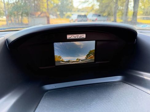 Used 2017 Ford Escape SE image 19