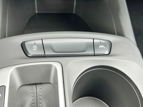 Certified 2024 Chevrolet Trax LS image 28