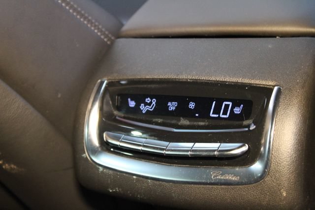 Used 2022 Cadillac XT6 Premium Luxury w/ Platinum Package AWD/4WD image 15