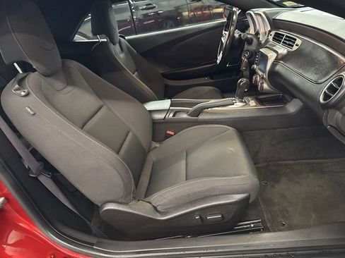 Used 2015 Chevrolet Camaro LT RWD image 24