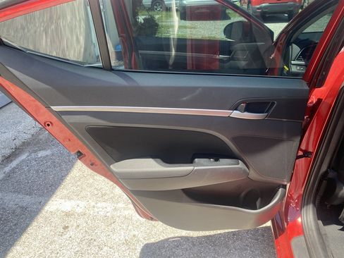 Used 2017 Hyundai Elantra Value Edition FWD image 10