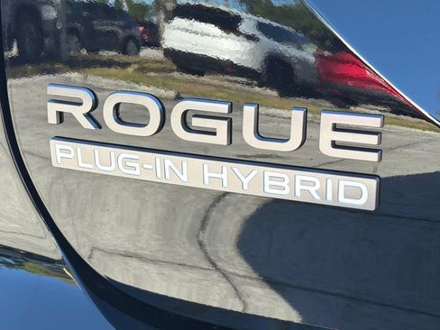 Used 2026 Nissan Rogue SL AWD/4WD image 9