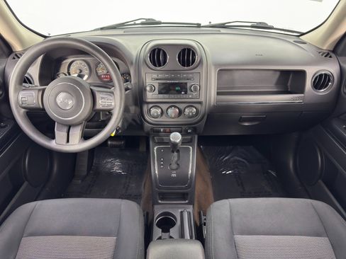 Used 2015 Jeep Patriot Sport w/ Power Value Group FWD image 11