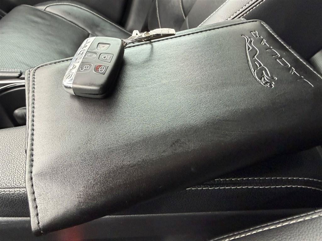 Used 2017 Jaguar F-PACE S AWD/4WD image 33