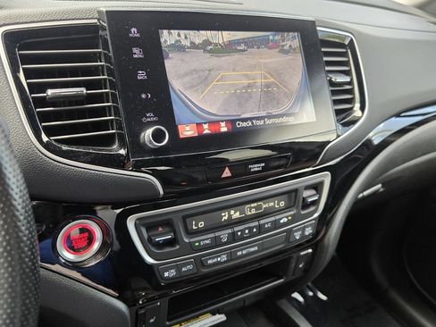 Certified 2023 Honda Ridgeline Black Edition image 21