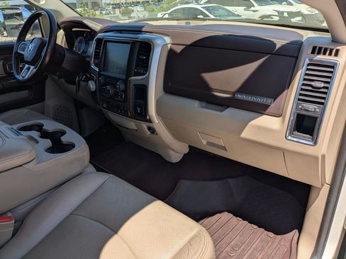 Used 2017 RAM 1500 Laramie AWD/4WD image 27