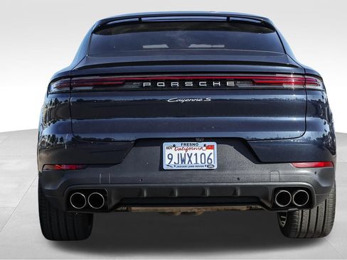 Used 2024 Porsche Cayenne S AWD/4WD image 6