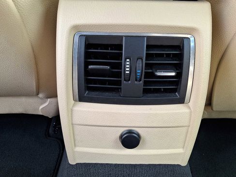 Used 2018 BMW 330i xDrive Sedan image 11