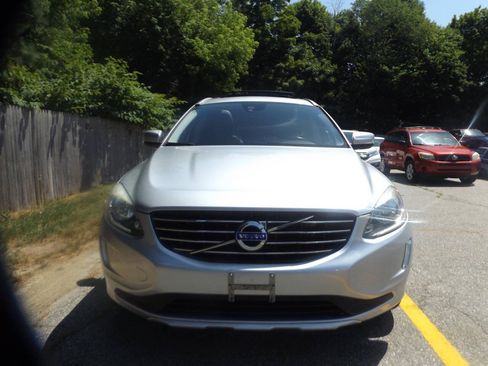Used 2015 Volvo XC60 3.2 Premier Plus AWD/4WD image 8