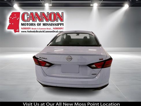 New 2025 Nissan Altima 2.5 SR w/ SR Premium Package image 6