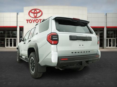 New 2025 Toyota 4Runner TRD Off-Road Premium image 15